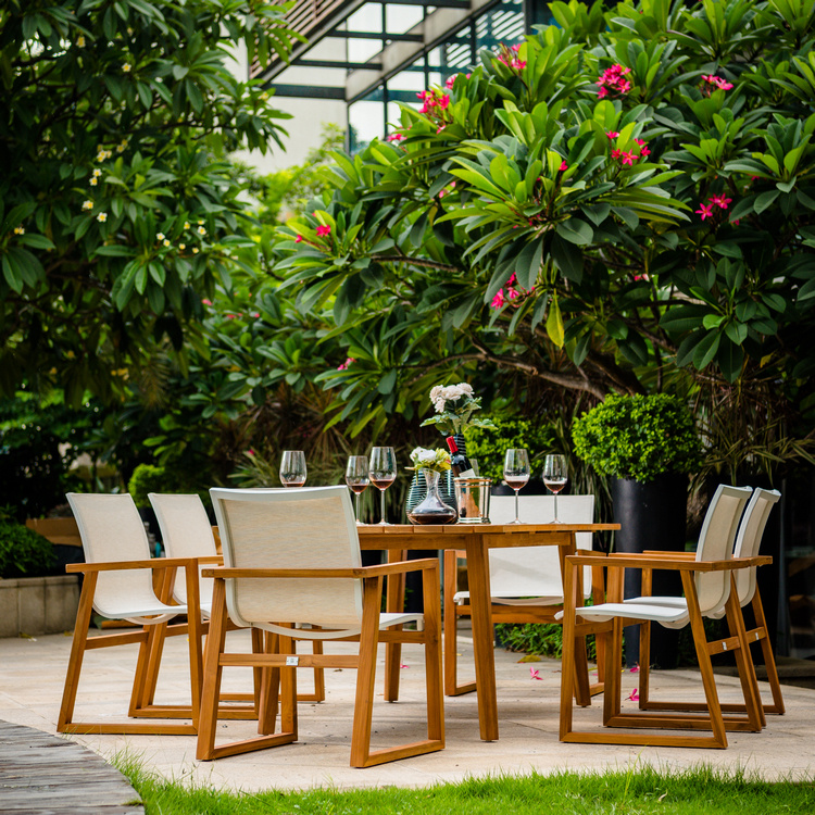 Charleswood Manor Rectangular Teak Dining Set