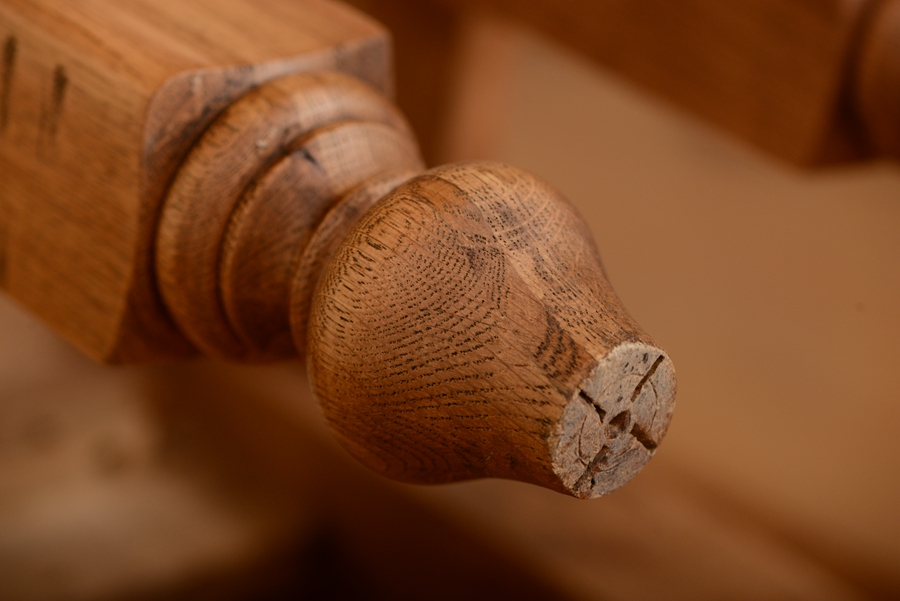 European style solid wood grey wash display Cabient