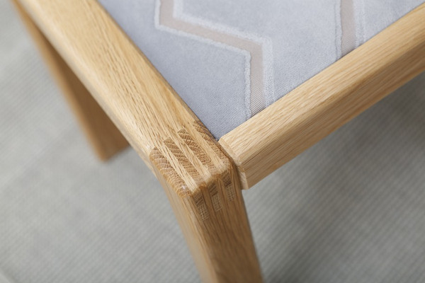 2021 New Design Modern Stye Natural Solid Oak Stool with Soft Fabric Cushion  for Living room furniture