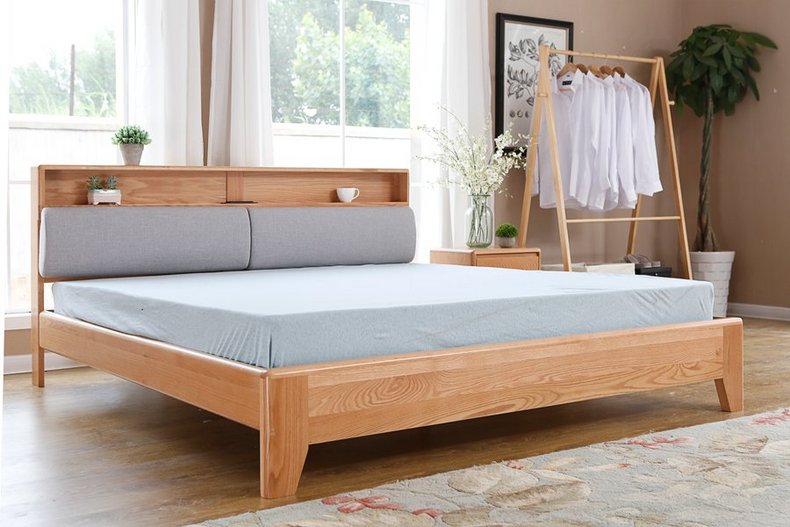 2021 New Design Nordic Stye Natural Solid  WoodKing Size Bed with soft bed head for Bedroom furniture