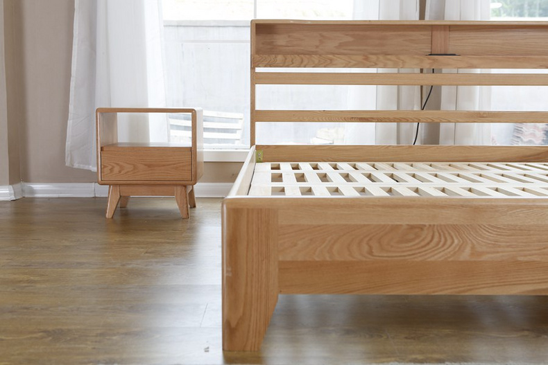 2021 New Design Nordic Stye Natural Solid  WoodKing Size Bed with soft bed head for Bedroom furniture