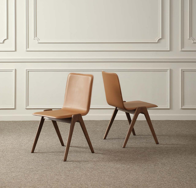 DARIO DINING CHAIR