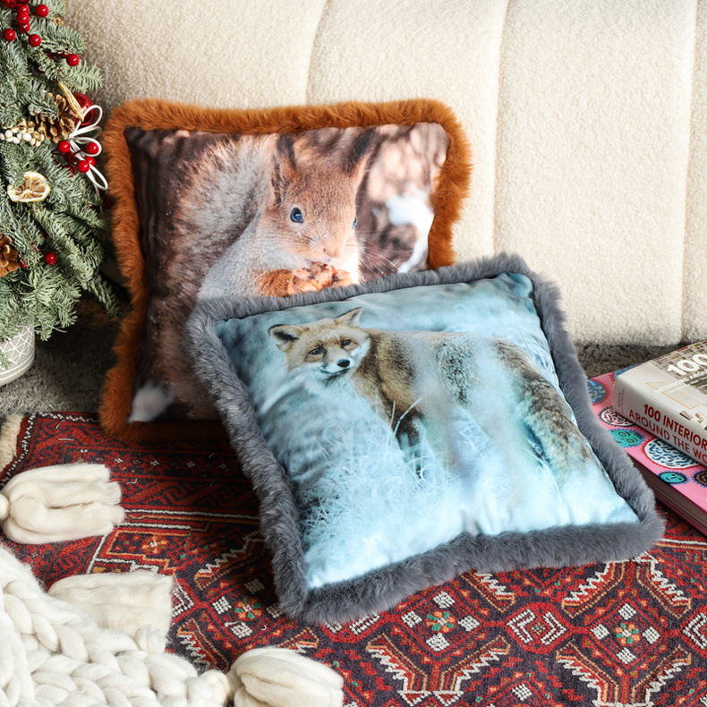 Cotton-etc Digital Print Squirrel Pattern Velvet Cushion with Faux Fur Piping Fluffy-FX