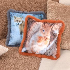 Cotton-etc Digital Print Squirrel Pattern Velvet Cushion with Faux Fur Piping Fluffy-RB