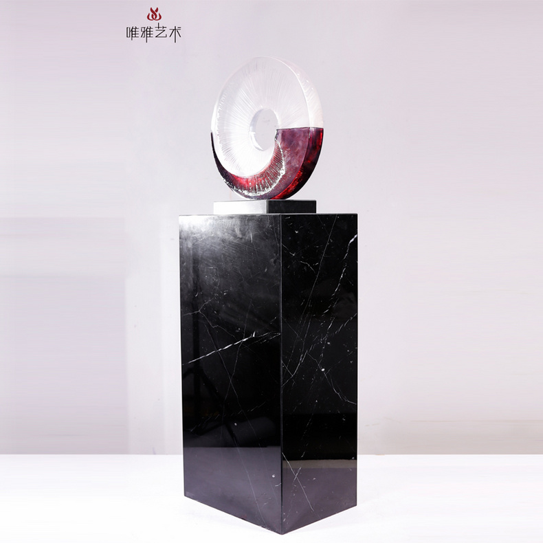 Transparent resin sculpture