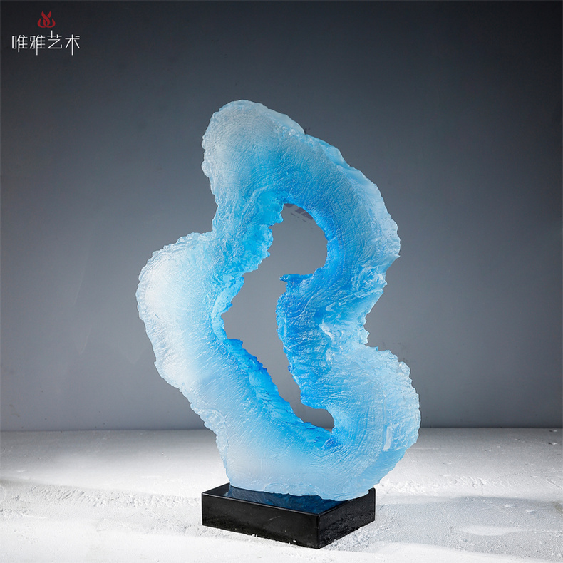 Transparent resin sculpture