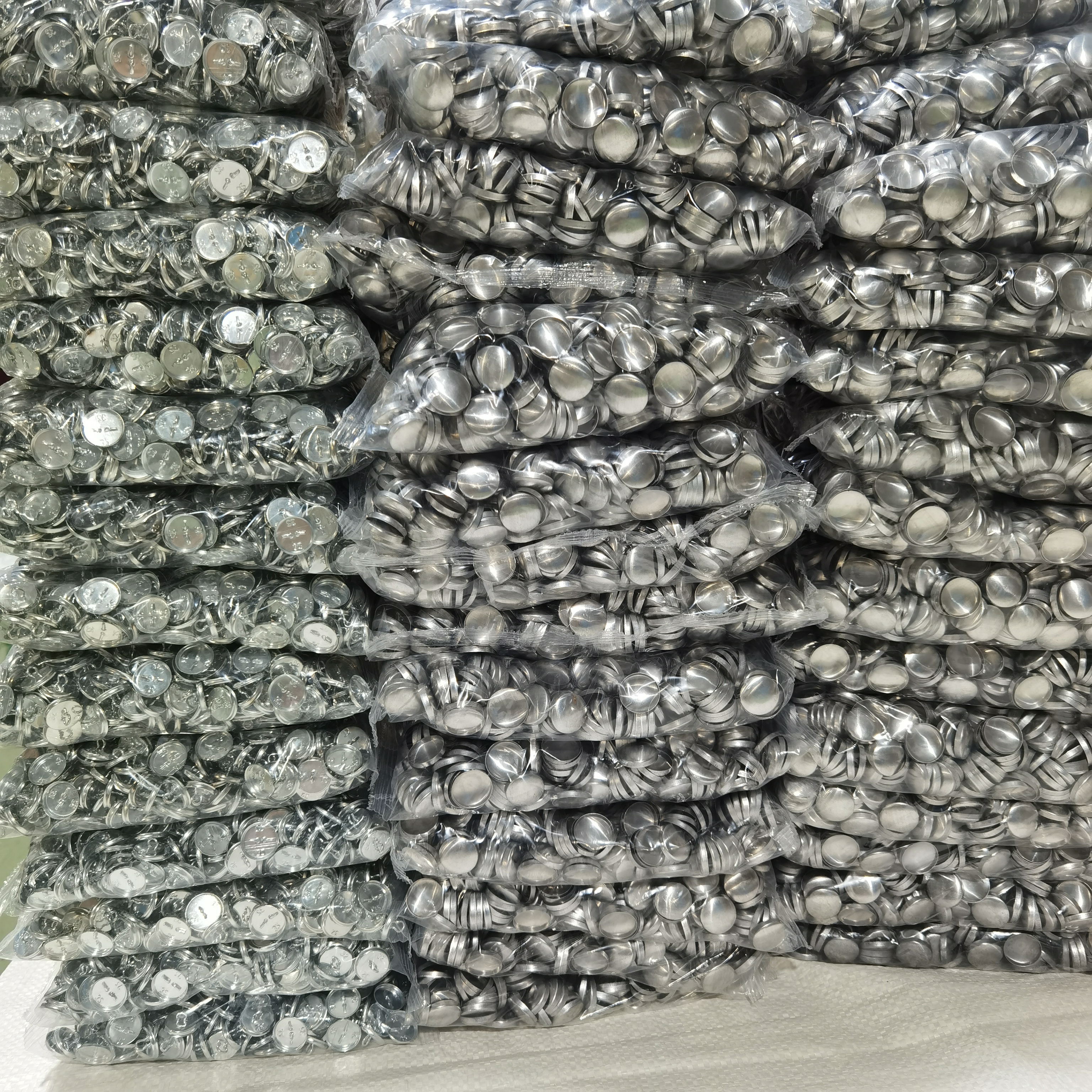 Fabric covered buttons for sofa