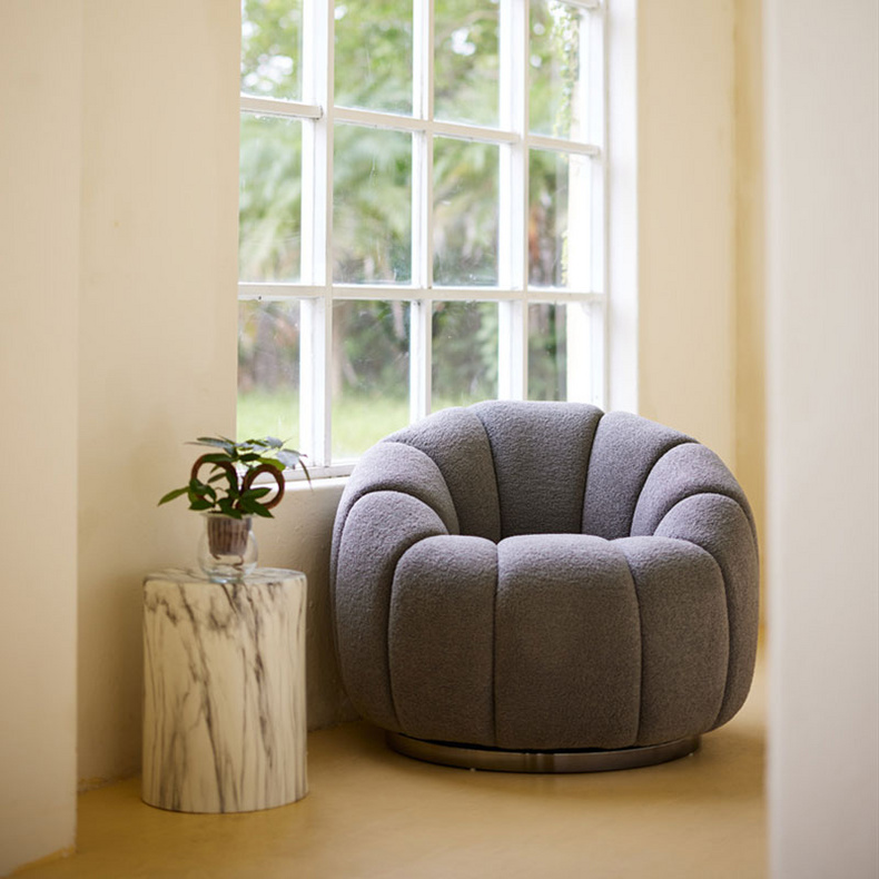 DAISY SWIVEL CHAIR