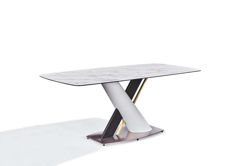 OVIDIO dining table