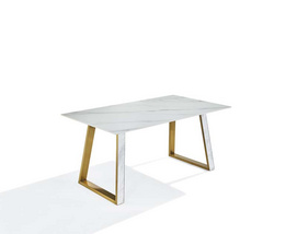 LOREM IPSUM dining table