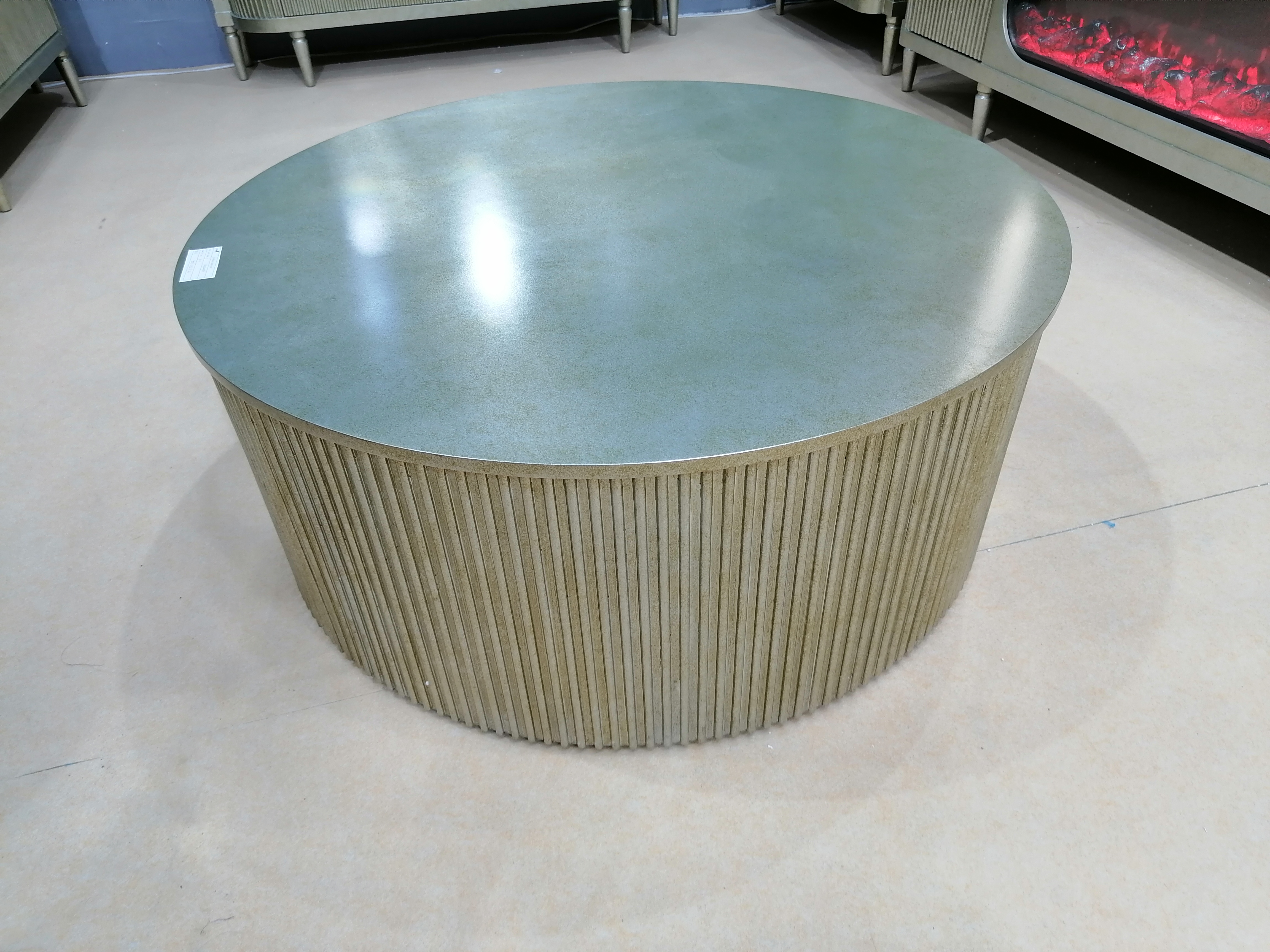 coffee table, round table