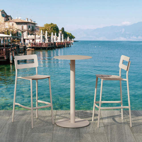 RIO Bar table and chairs set