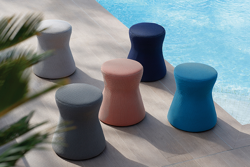 MAGIC MUSHROOMS Ottoman