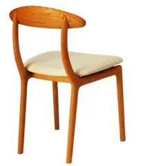 KAKI no ISU (wooden backrest)