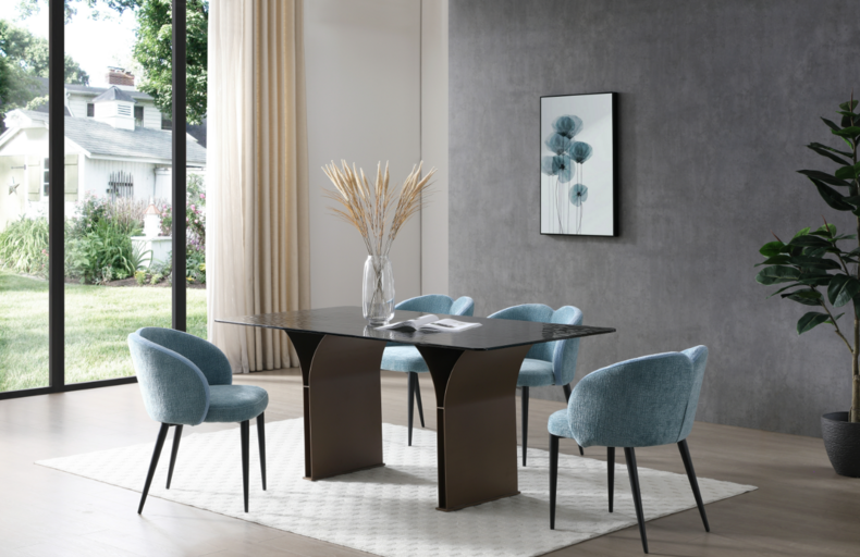 Amelia Dining table