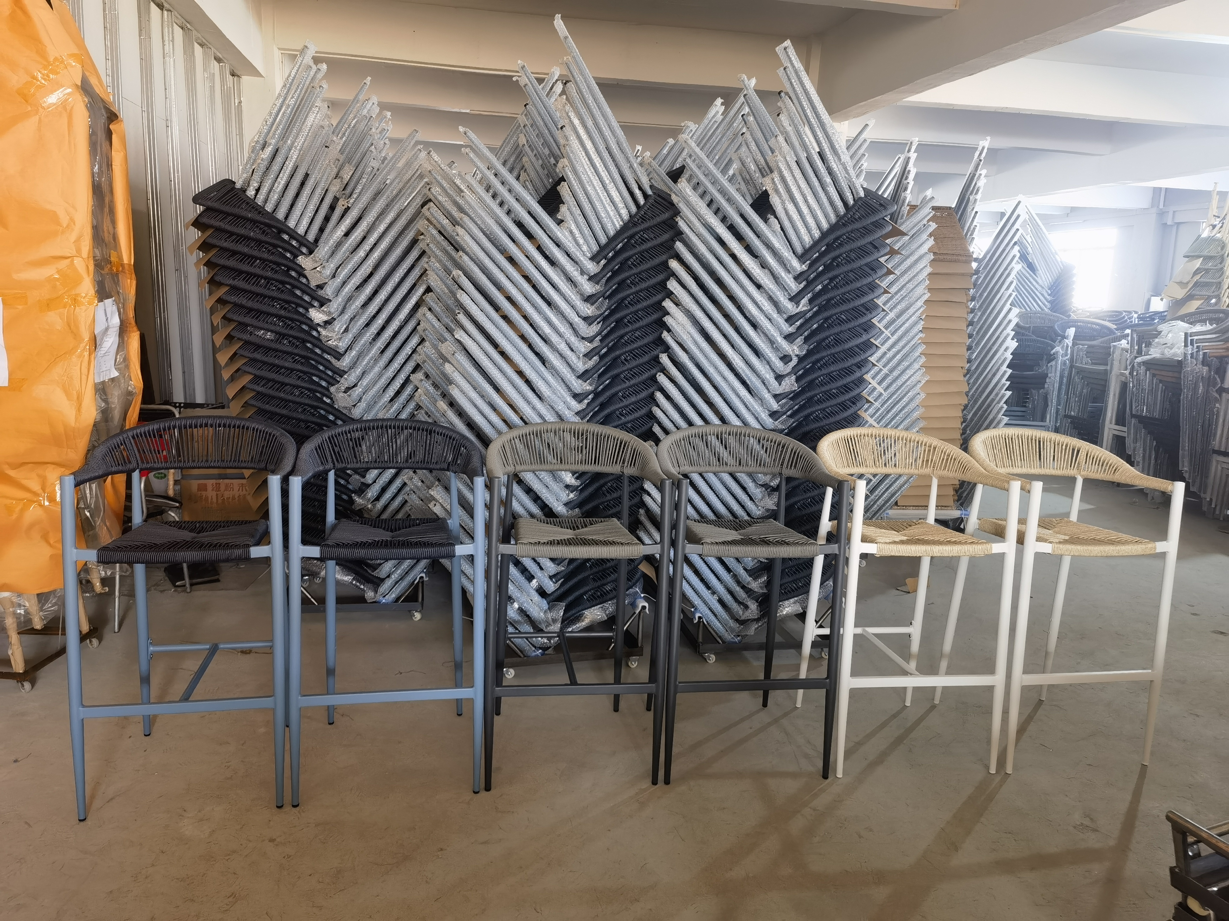 Almelo alum rattan bar chair with armrest-"T"foot K/D-AD602001B