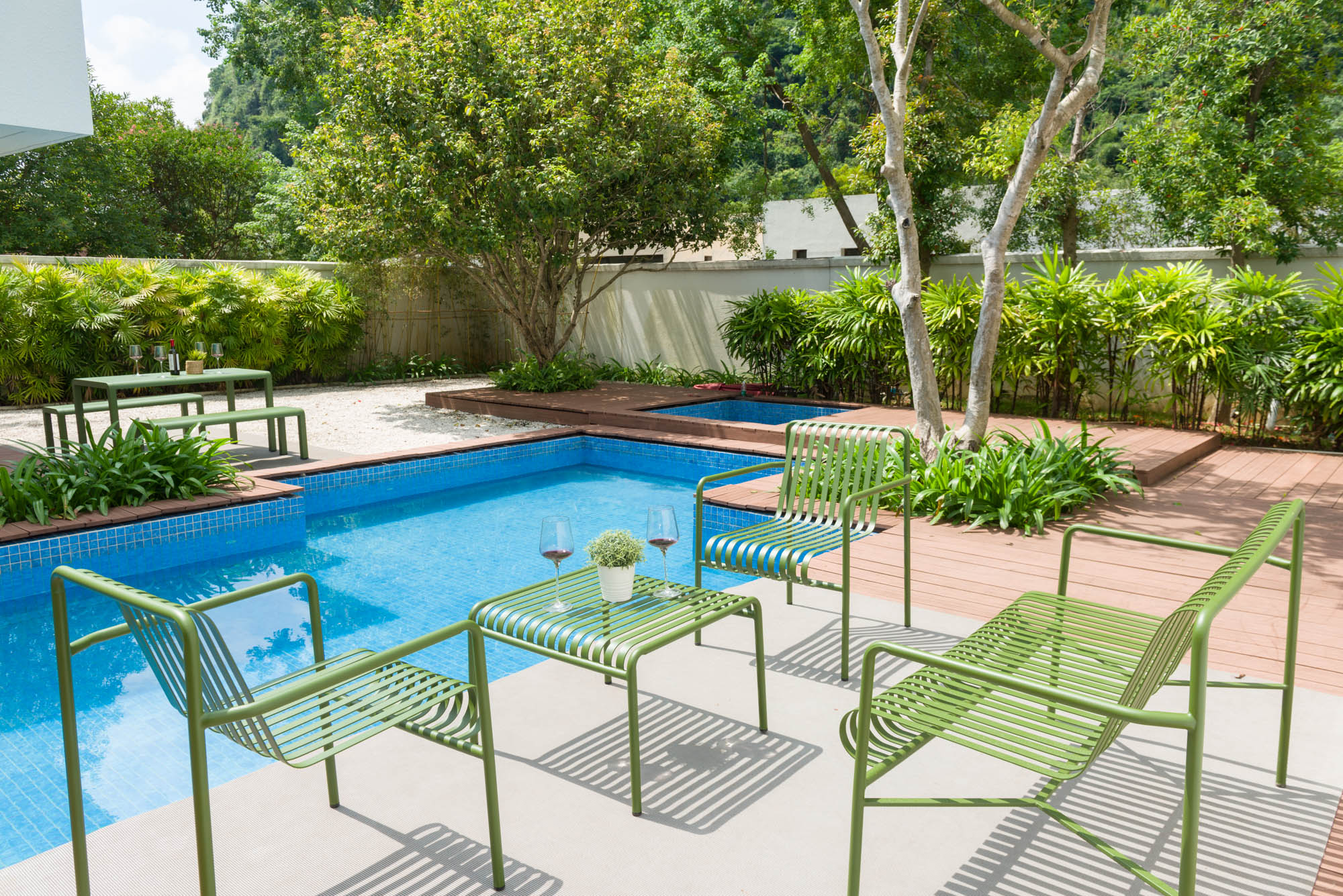 table and chair set (Furniture2025)