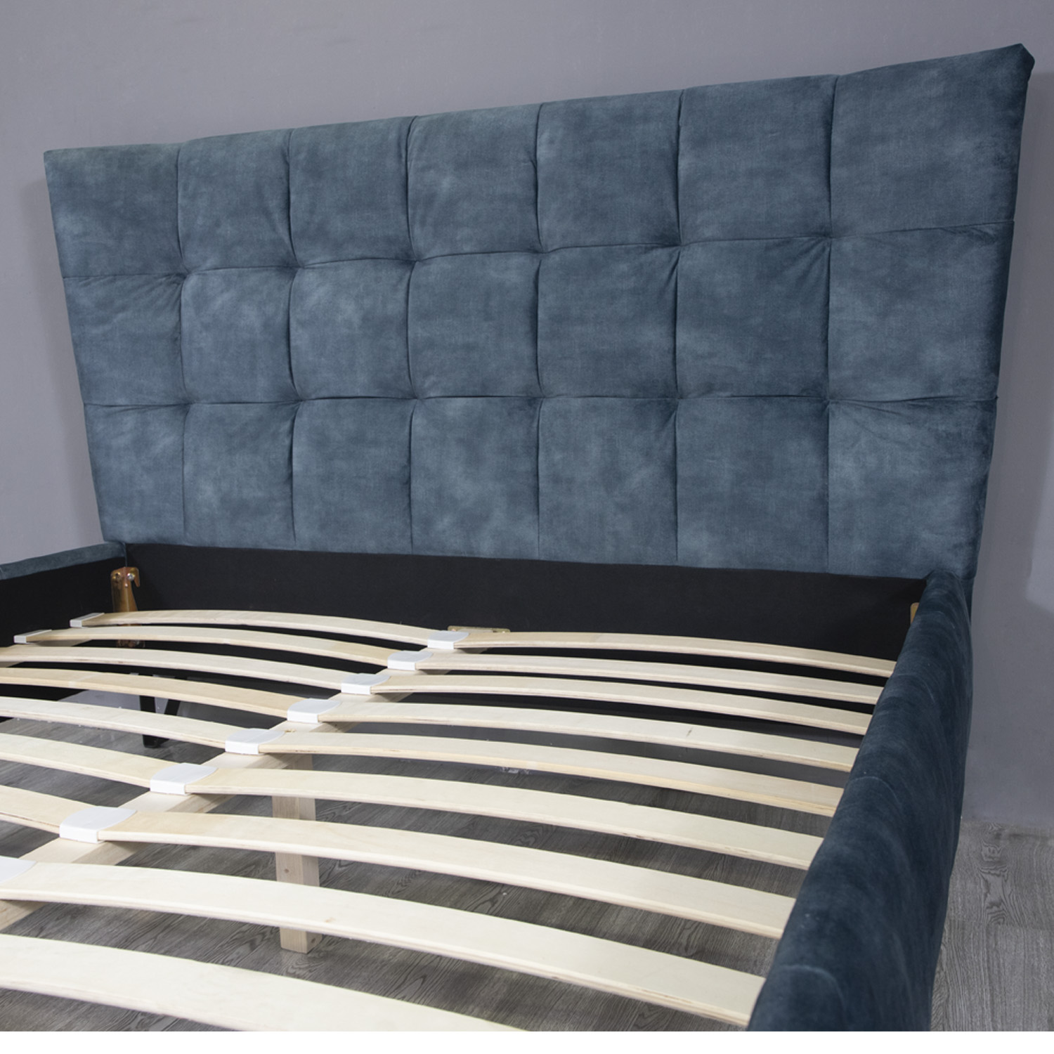 Huayang China Wholesale Modern Design Bedroom Set Fabric Blue Queen Size Bed