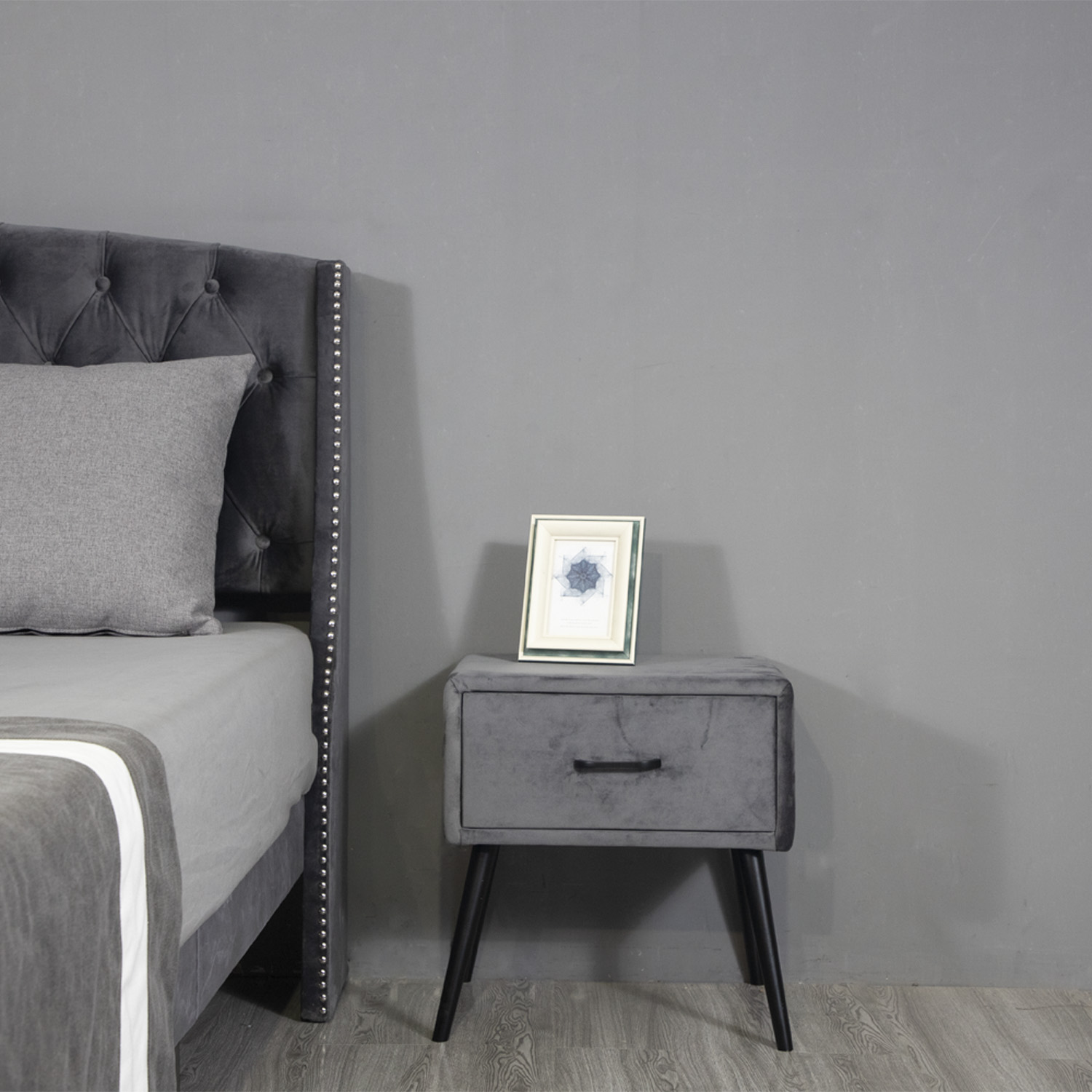 New Huayang Customized Hotel Bed King Size China Wholesale Wooden Furniture