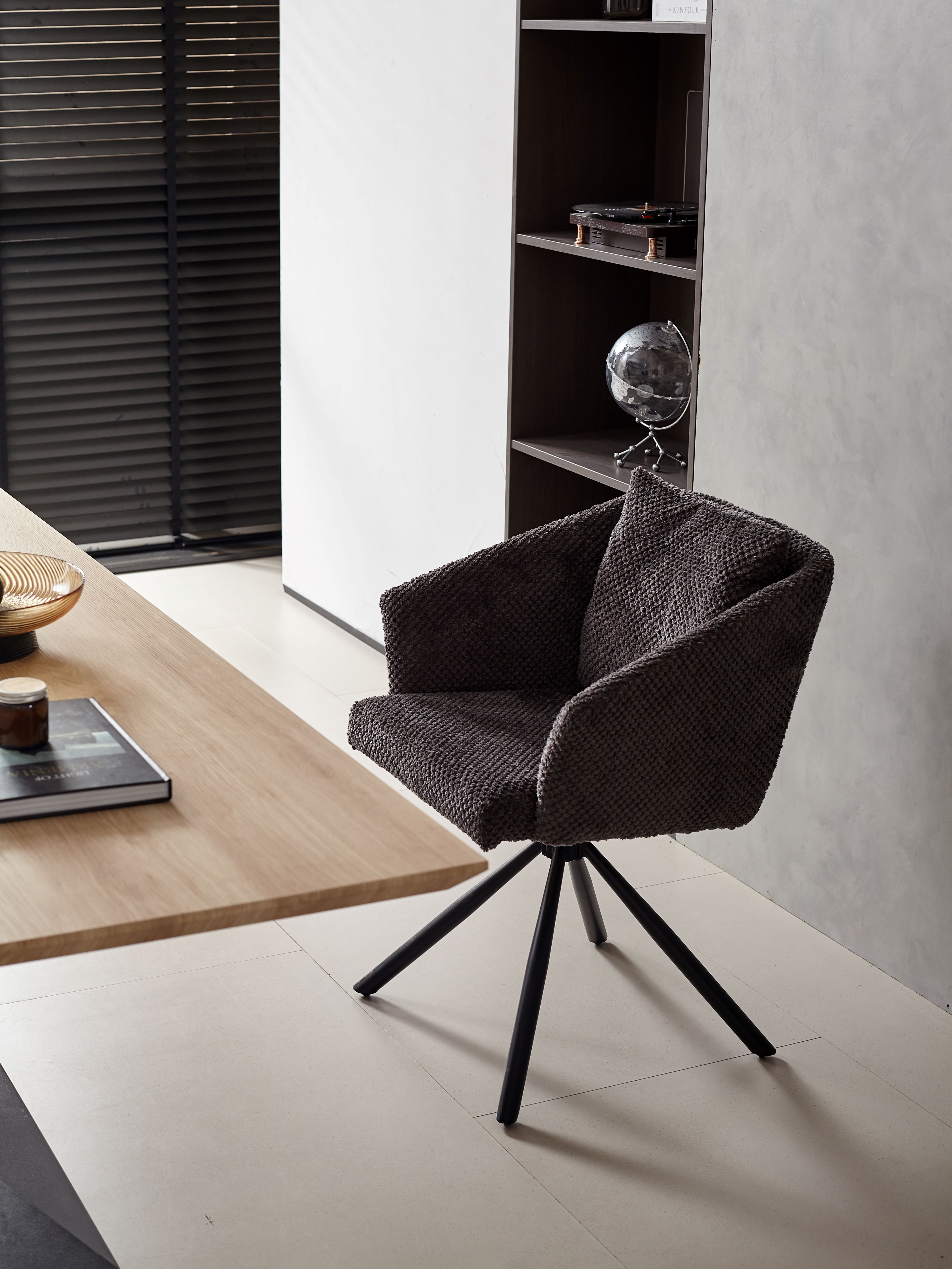 chair (Furniture2025)