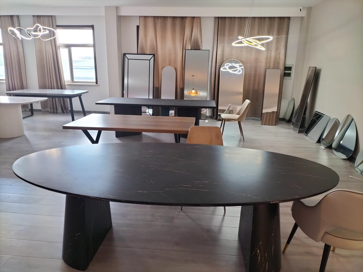 dinning table (Furniture2025)