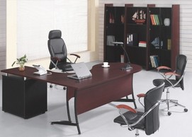 Series VI Office Desks